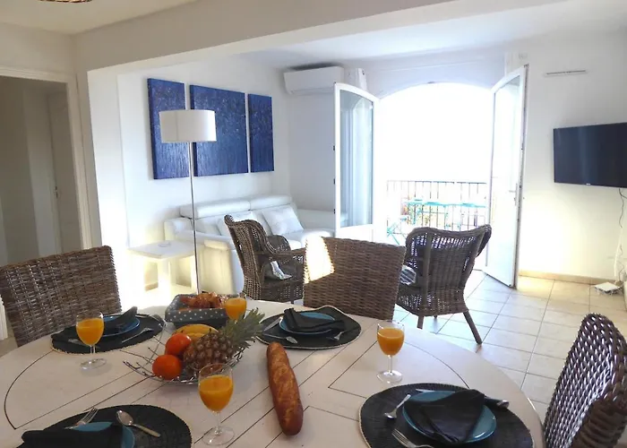 Mer, 6 Couchages Maxime Apartment Sainte-Maxime